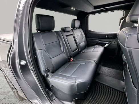 Used 2024 Toyota Tundra Platinum AWD/4WD image 28