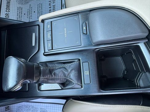 Used 2019 Lexus ES 350 FWD image 19