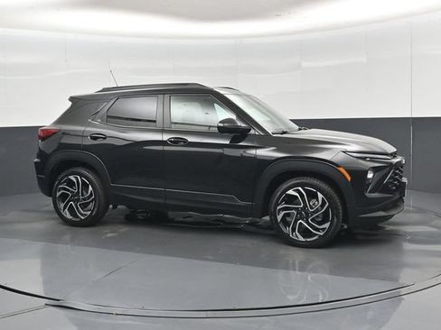 Used 2025 Chevrolet TrailBlazer RS w/ Convenience Package FWD image 31