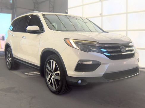 Used 2018 Honda Pilot Elite image 3
