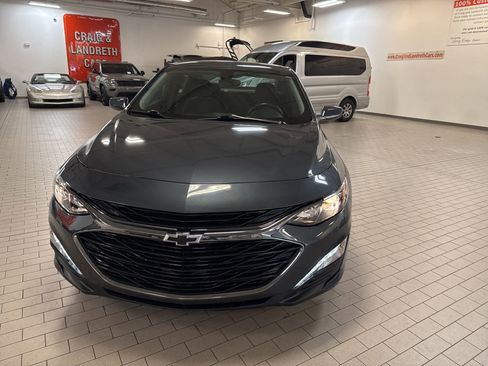 Used 2021 Chevrolet Malibu LT w/ Sport Edition image 3