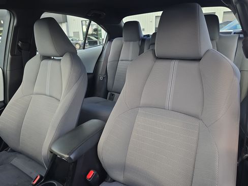 Used 2025 Toyota Corolla SE FWD image 21