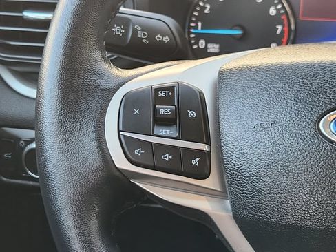 Used 2022 Ford Explorer XLT RWD image 26