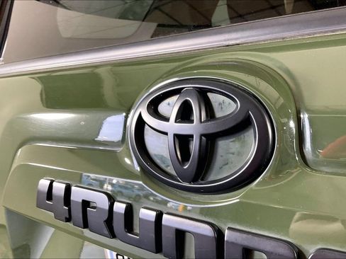 Used 2021 Toyota 4Runner Trail Special Edition AWD/4WD image 36