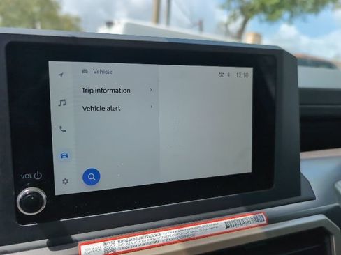 Used 2025 Toyota Tacoma TRD Off-Road image 17