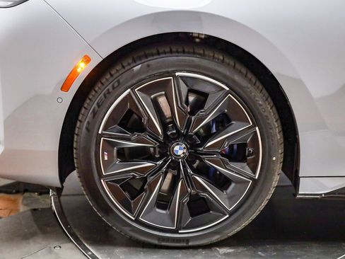 Certified 2023 BMW 740i w/ Parking Assistance Package image 12