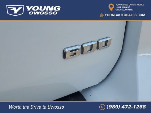 Certified 2024 Cadillac Escalade ESV Premium Luxury w/ LPO, Floor Liner Package AWD/4WD image 37