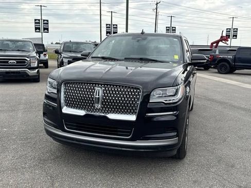 Used 2023 Lincoln Navigator Reserve w/ Equipment Group 201A AWD/4WD image 12