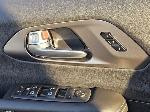 New 2026 Chrysler Pacifica Select image 27