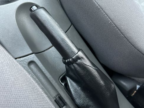 Used 2005 Ford Focus SE image 22