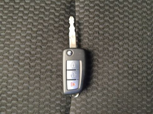 Used 2018 Nissan Rogue Sport S w/ S Appearance Package image 32