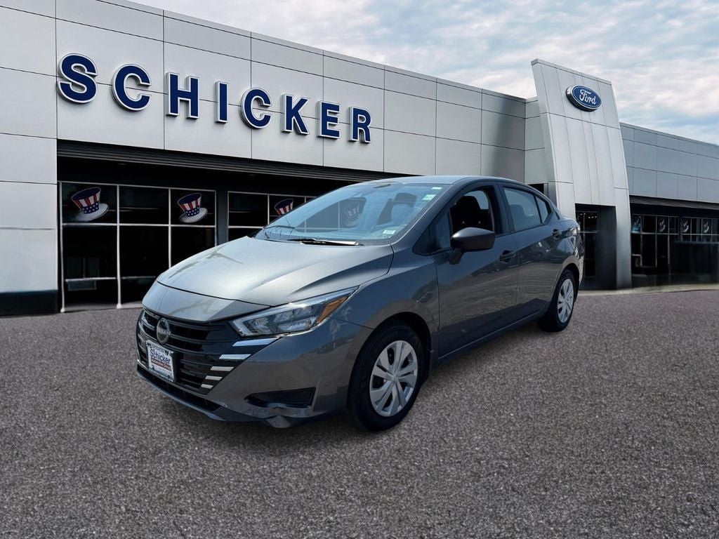 Used 2025 Nissan Versa S w/ Trunk Package FWD image 4