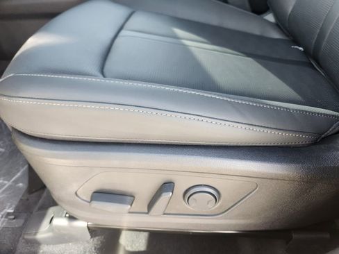 New 2026 Kia Sorento SX image 9