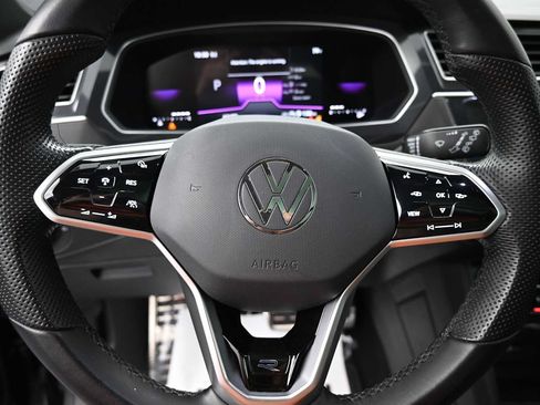 Used 2024 Volkswagen Tiguan SE R-Line AWD/4WD image 6