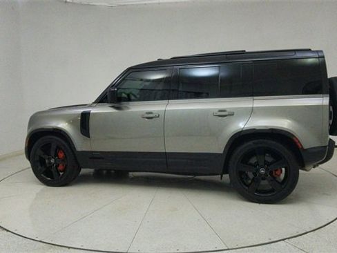 Used 2025 Land Rover Defender 110 X image 72