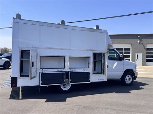 New 2025 Ford E-350 and Econoline 350 Super Duty w/ Power Equipment Group image 12