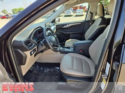 Used 2021 Ford Escape SEL AWD/4WD image 18