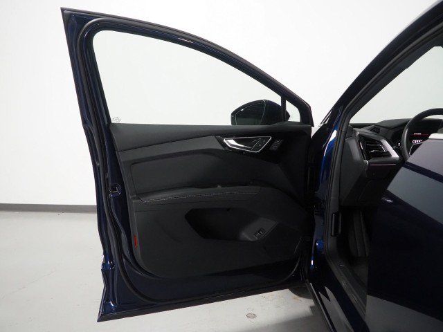 Used 2023 Audi Q4 e-tron Premium Plus w/ Premium Plus RWD image 52