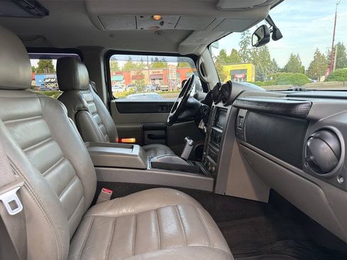 Used 2003 HUMMER H2 w/ Preferred Equipment Group AWD/4WD image 18