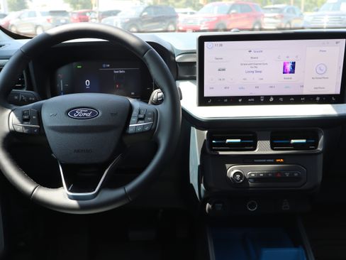 New 2025 Ford Maverick XLT w/ XLT Luxury Package image 14