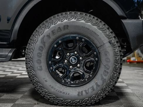 New 2026 Ford Bronco Outer Banks w/ Sasquatch Package AWD/4WD image 18