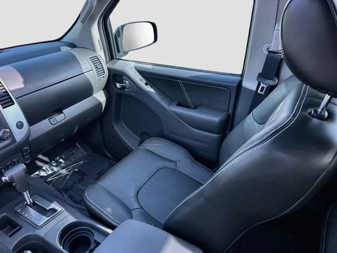 Used 2019 Nissan Frontier PRO-4X w/ Pro-4x Luxury Package AWD/4WD image 5