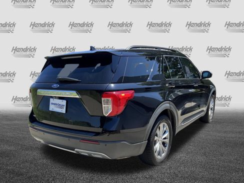 Used 2020 Ford Explorer XLT w/ Equipment Group 202A RWD image 11