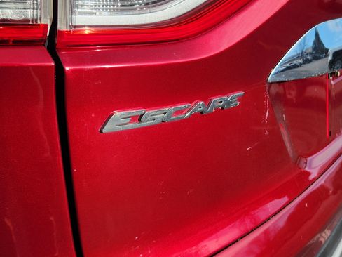 Used 2014 Ford Escape Titanium w/ Equipment Group 401A image 19