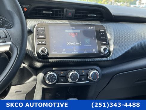 Used 2024 Nissan Kicks SV image 16