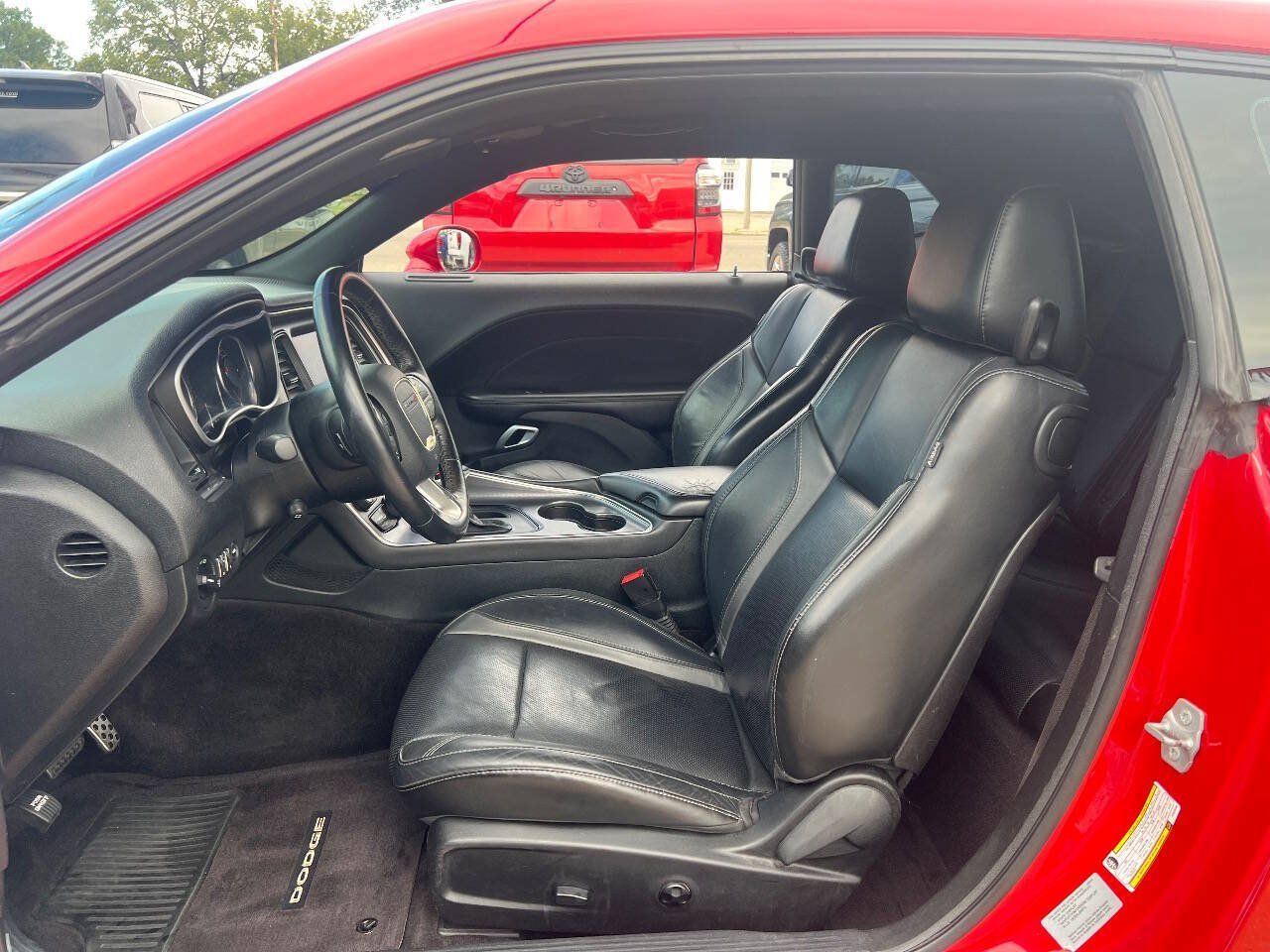 Used 2017 Dodge Challenger SXT Plus RWD image 11