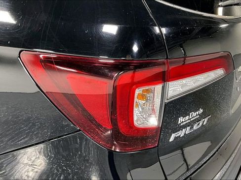 Used 2020 Honda Pilot Black Edition image 23