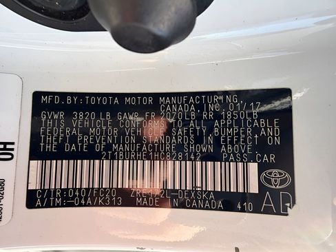 Used 2017 Toyota Corolla SE image 28