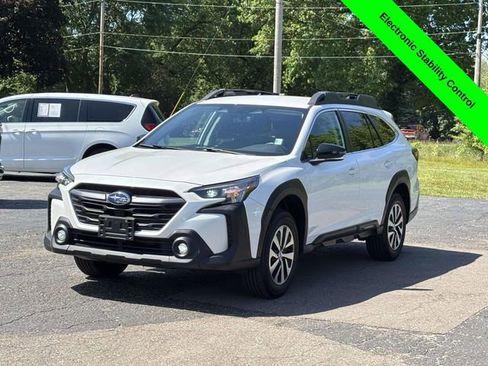 Used 2024 Subaru Outback Premium AWD/4WD image 29
