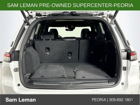 Used 2023 Jeep Grand Cherokee Overland image 28