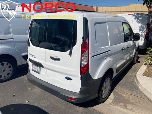 Used 2017 Ford Transit Connect XL image 3