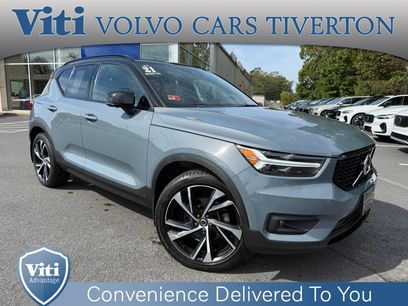Certified 2021 Volvo XC40 T5 R-Design w/ Advanced Package