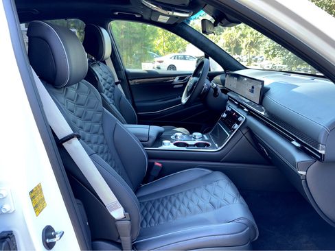 New 2026 Genesis GV80 3.5T e-SC image 16