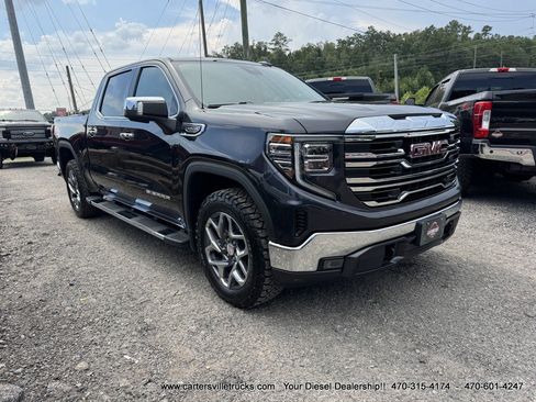 Used 2022 GMC Sierra 1500 SLT AWD/4WD image 5