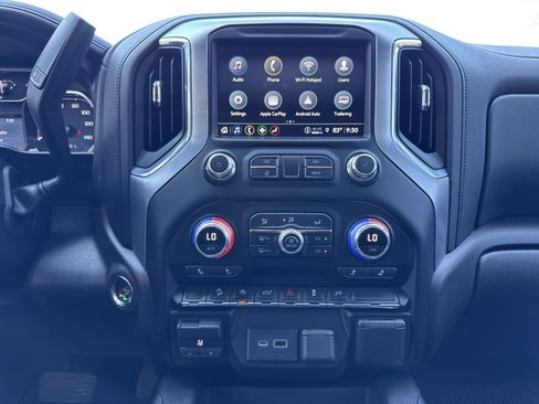 Used 2021 GMC Sierra 1500 Elevation w/ Preferred Package AWD/4WD image 28