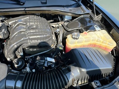 Used 2023 Dodge Charger SXT RWD image 31