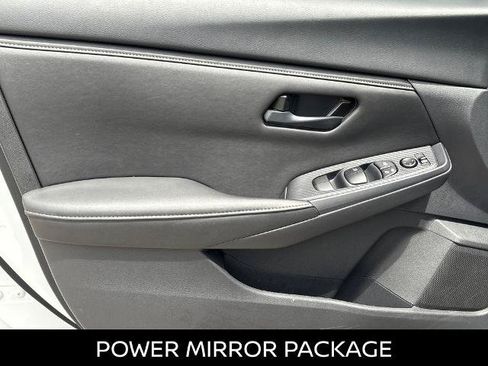 Certified 2025 Nissan Sentra S FWD image 4