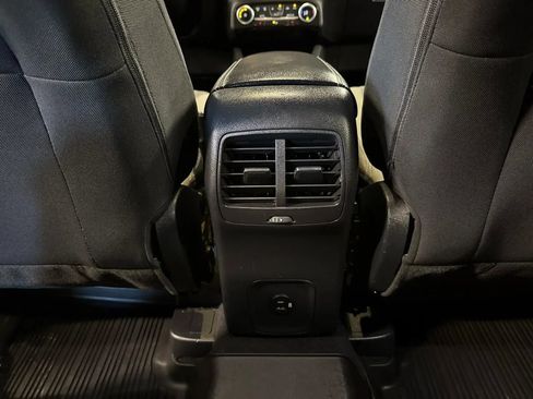 Used 2021 Ford Escape SE w/ Cold Weather Package image 29