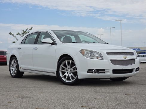 Used 2012 Chevrolet Malibu LTZ FWD image 2