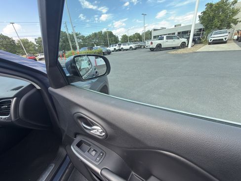 Used 2019 Jeep Cherokee Limited AWD/4WD image 24