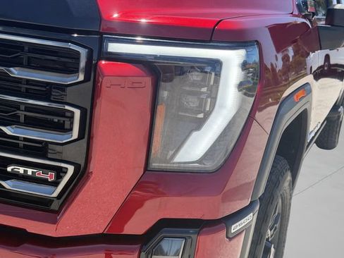 Used 2024 GMC Sierra 2500 AT4 w/ AT4 Premium Plus Package AWD/4WD image 13