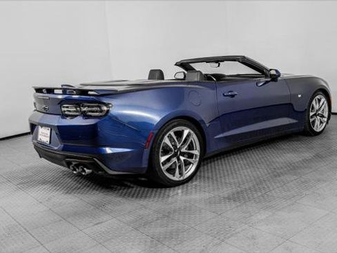 Used 2022 Chevrolet Camaro SS RWD image 8