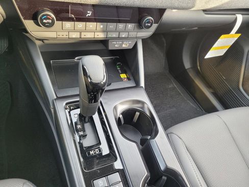 New 2026 Subaru Outback Limited image 13