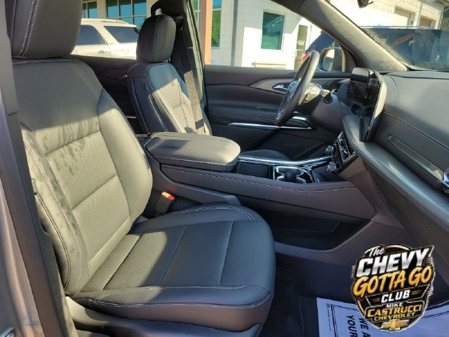Used 2026 Chevrolet Traverse LT AWD/4WD image 23