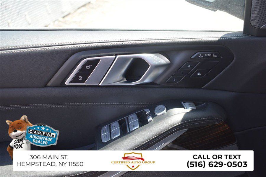 Used 2025 BMW X7 xDrive40i AWD/4WD image 13