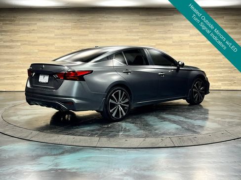 Used 2021 Nissan Altima 2.5 SR w/ SR Premium Package FWD image 14